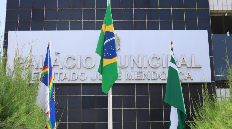 Gestão Gilvandro Estrela finaliza mês de abril com pagamento em dia de todos os servidores públicos municipais