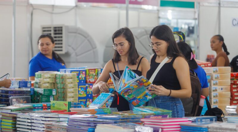 Em Petrolina, governadora Raquel Lyra abre a terceira etapa do Circuito Literário de Pernambuco