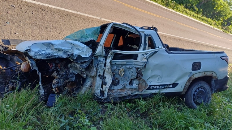 HOMEM MORRE EM COLISÃO FRONTAL NA BR-232, EM CUSTÓDIA