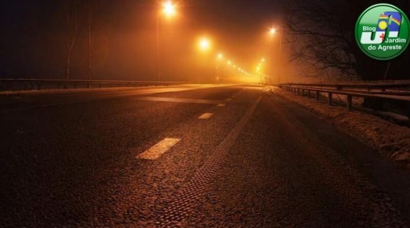 Acidente entre carro e moto deixa duas vítimas fatais em Belo Jardim