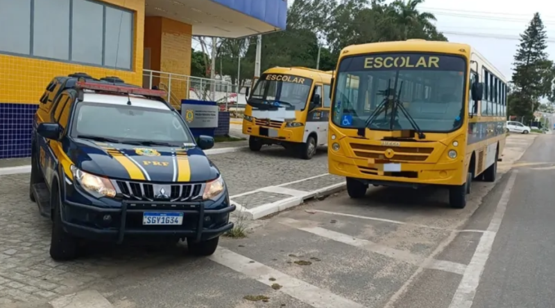 PRF INTENSIFICA FISCALIZAÇÃO DE VEÍCULOS DE TRANSPORTE ESCOLAR NO AGRESTE DE PERNAMBUCO
