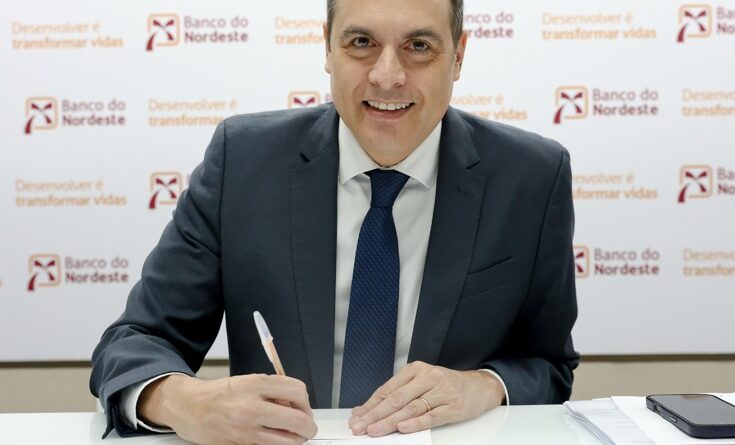 Paulo Câmara reassume comando do Banco do Nordeste