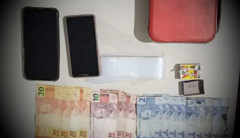 ROCAM DO 9º BPM PRENDE TRAFICANTE COM DR0G@S EM GARANHUNS