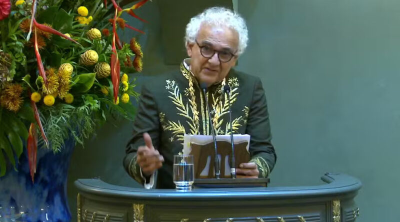 Milton Hatoum toma posse na Academia Brasileira de Letras