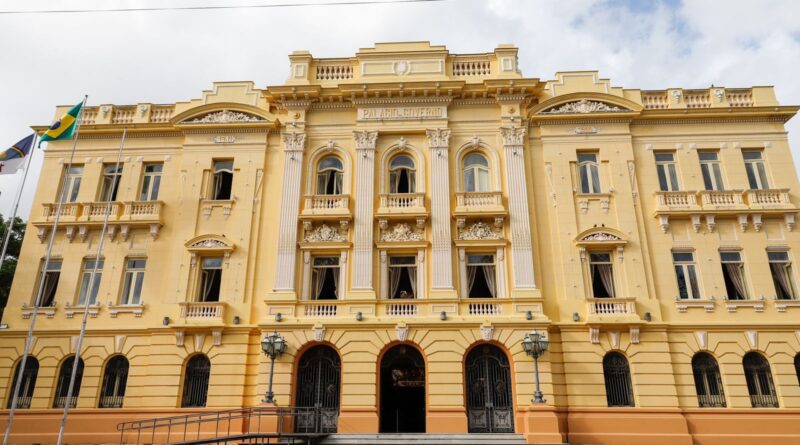 Governo de Pernambuco transfere ponto facultativo do Corpus Christi para 23 de junho