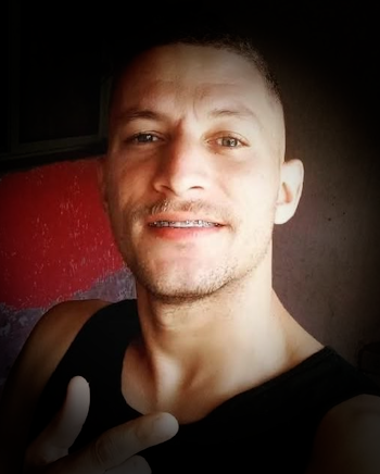 HOMEM É MORTO A TIROS APÓS TENTAR FUGIR DE CRIMINOSO NO RECIFE