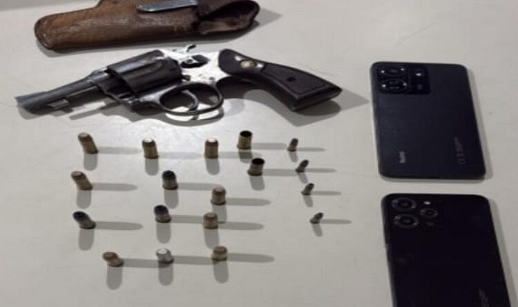 HOMEM É PRESO EM FLAGRANTE COM REVÓLVER APÓS DISPARO DE ARMA DE FOGO EM BELO JARDIM