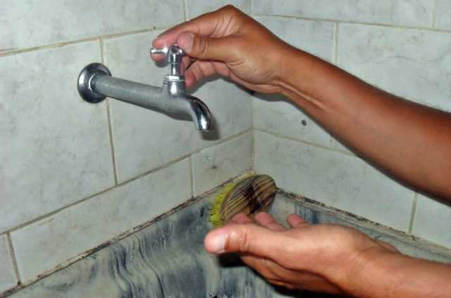 Com concessão da Compesa, conta de água vai subir de preço automaticamente