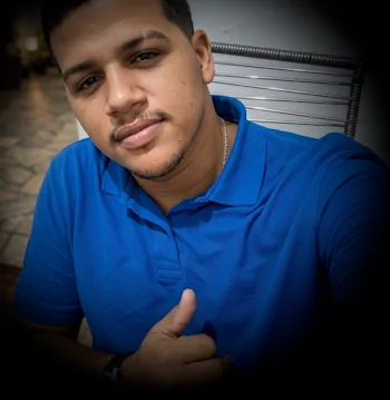 HOMEM É EXECUTADO A TIROS DENTRO DE BARBEARIA NO BREJO DE BEBERIBE, NO RECIFE