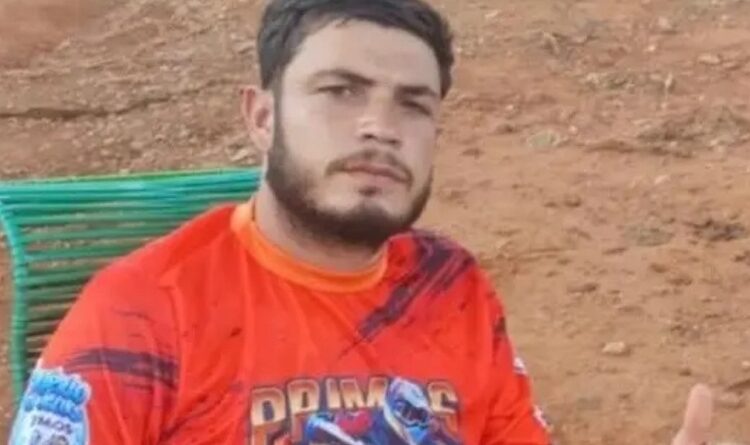 JOVEM DE 24 ANOS MORRE APÓS COLISÃO ENTRE MOTOCICLETA E ÔNIBUS NA BR-232, EM SERRA TALHADA JOVEM DE 24 ANOS MORRE APÓS COLISÃO ENTRE MOTOCICLETA E ÔNIBUS NA BR-232, EM SERRA TALHADA