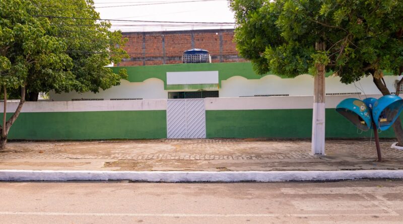 Prefeitura de Belo Jardim assina ordem de serviço para reforma e ampliação do CMEI Débora Barbosa Valença, na Cohab 1