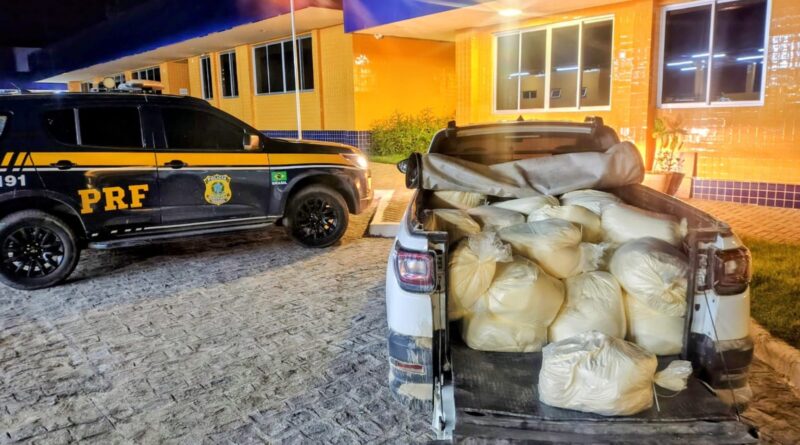 Polícia Rodoviária Federal apreende 700 quilos de laticínio sem refrigeração em Garanhuns