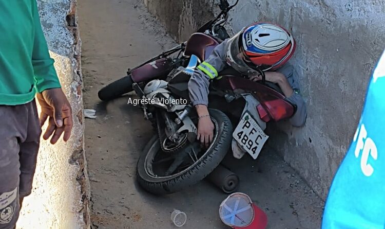 HOMEM É EXECUTADO A TIROS ENQUANTO PILOTAVA MOTO EM VENTUROSA