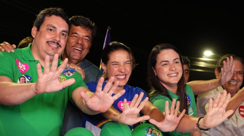 Multidão toma as ruas de Surubim em grande caminhada com Raquel Lyra, juliana, Chaparral e Mendonça