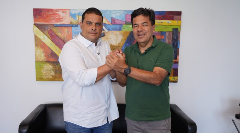 Mendonça recebe apoio dos vereadores Agora é Rubem e Davi Muniz e amplia a base de apoio no Recife