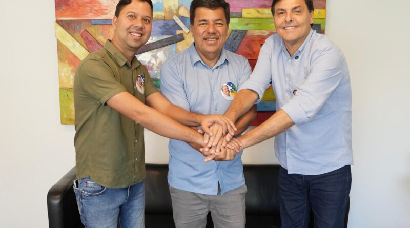 Gilberto Ribeiro, prefeito de Flores, e Marconi Santana, candidato a deputado estadual, declaram apoio a Mendonça para o Senado