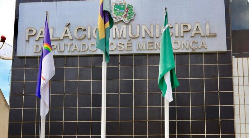 Prefeitura de Belo Jardim antecipa pagamento dos servidores efetivos e movimenta quase R$ 5,7 milhões na economia local