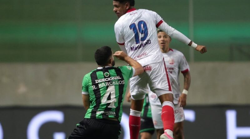 Náutico joga mal, não se encontra e é derrotado pelo vice-lanterna América-MG na Série B Náutico joga mal, não se encontra e é derrotado pelo vice-lanterna América-MG na Série B