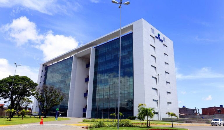 Concessão parcial de água e esgoto no estado é adiada para 23 de novembro, diz Compesa
